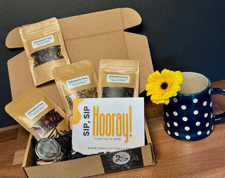 Loose Leaf Tea Discovery Box. Deluxe Tea of the Month subscription box includes four Loose Leaf Teas, includes upgraded infuser with first box. 